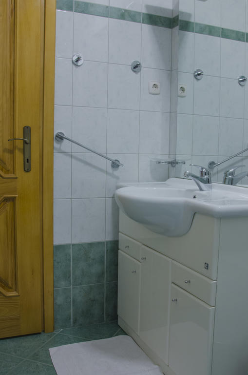 Miskar Rooms Cerknica Pokoj fotografie