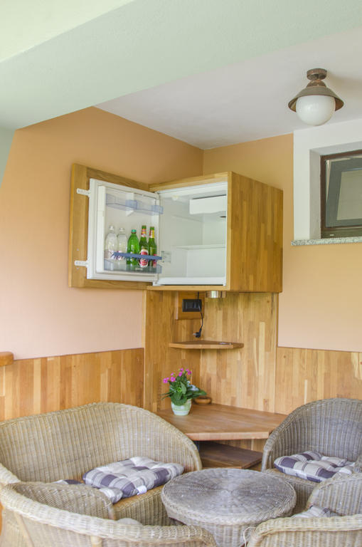 Miskar Rooms Cerknica Pokoj fotografie